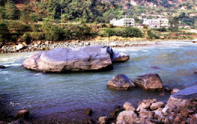 牛栏江峡谷风光